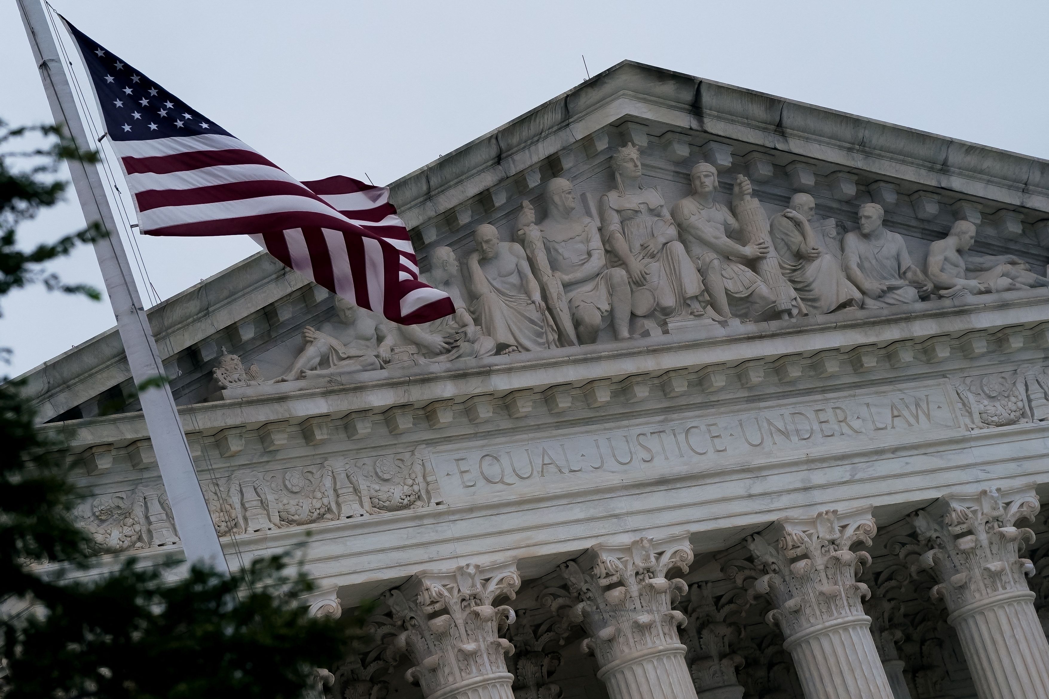 Oil companies get a free hand in Supreme Court to challenge climate regulation